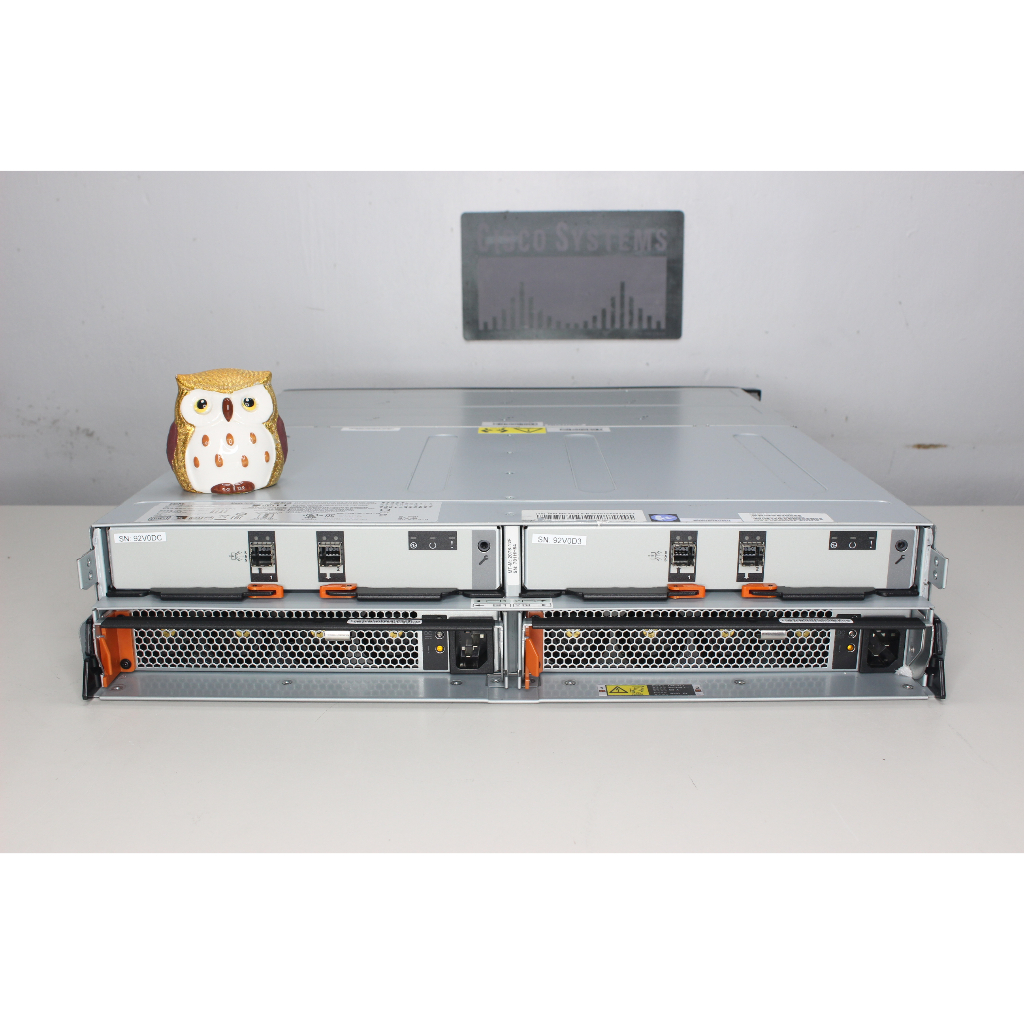 IBM 2078-12F - Storwize V5000 LFF Expansion Enclosure