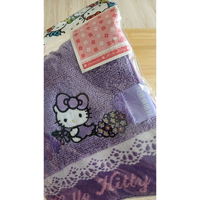 北海道限定Hello Kitty毛巾手帕