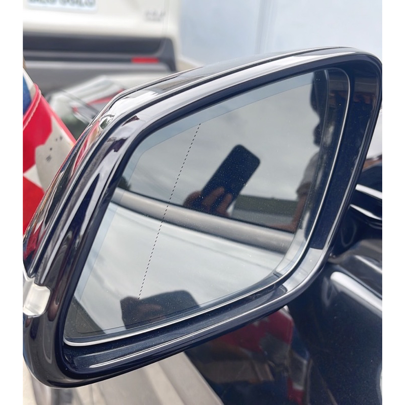 BMW 118i原廠白鏡片含座 左邊一片的