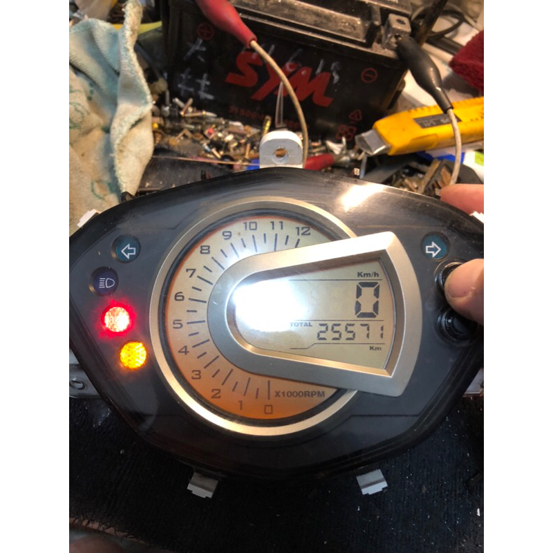 桃園中古機車液晶儀錶，賣這（H53GT125 （H53有電壓版噴射版）儀表板路碼錶
