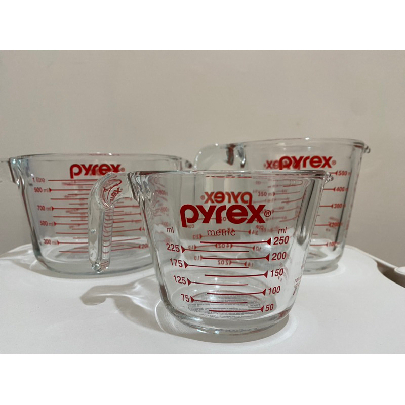 Pyrex 康寧Corelle Brands康寧餐具 耐熱玻璃單耳量杯三入組 1000、500、250ml玻璃杯 量杯