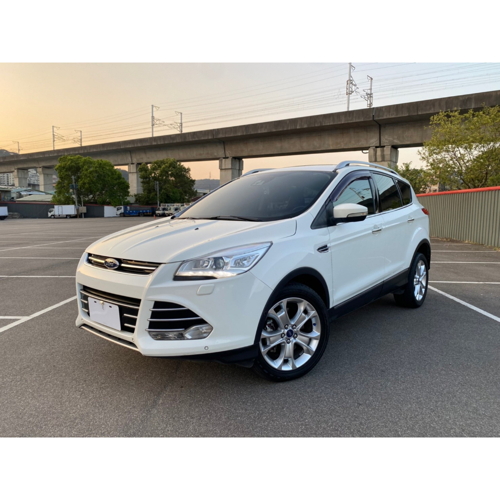 47.8萬 正2014年出廠 Ford Kuga 2.0旗艦型 汽油 純淨白 元禾阿佑