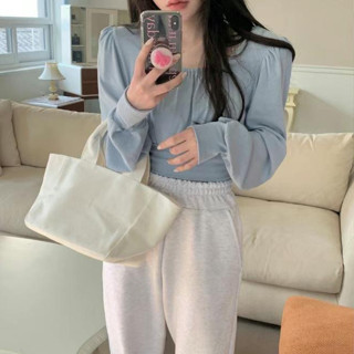 Winni Shop✈️正韓🇰🇷｜簡約方領抓皺泡泡袖上衣｜女裝 春夏 薄長袖 長袖上衣 女生長袖 正韓上衣 韓國代