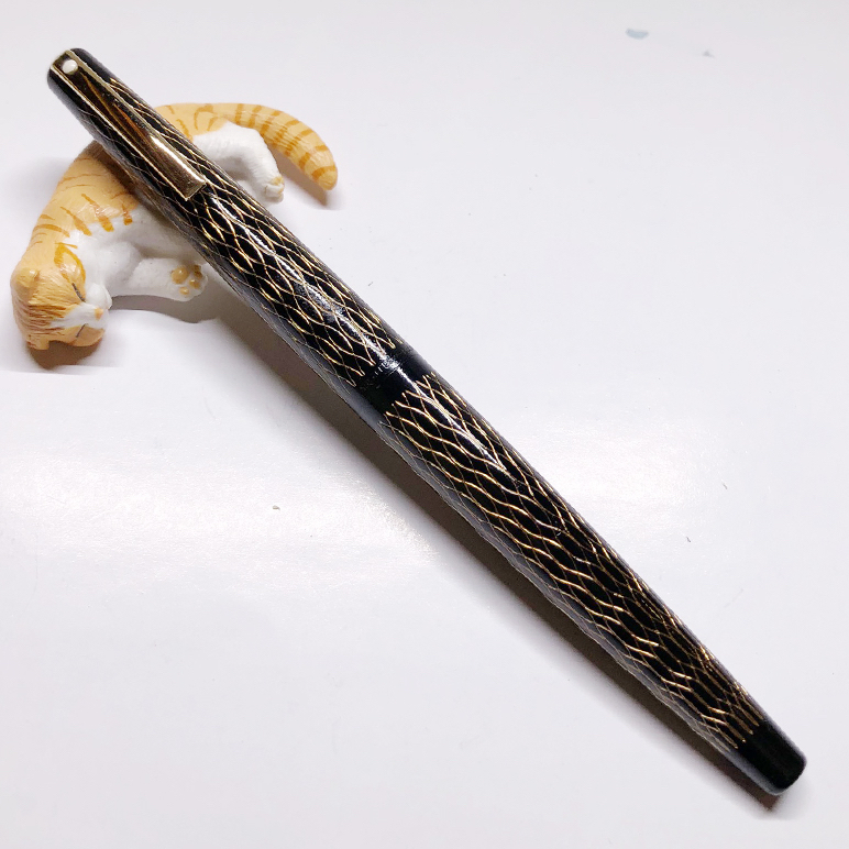 LADY SHEAFFER 西華 632 14K  稀有˙勝利尖 魚鱗桿 鋼筆