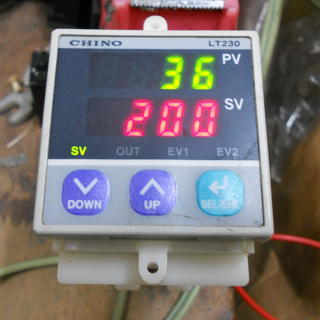 CHINO 小型數字顯示控制器 LT230 溫度控制器 48*48 (D1)