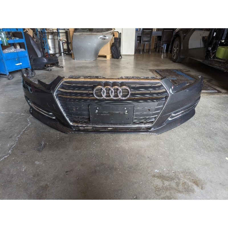 Audi 奧迪 A4 前保險桿 B9(2017) 正廠原廠二手含配件 可議