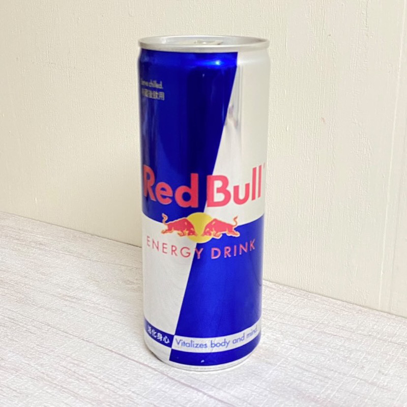 Red Bull（紅牛能量飲料）🌟因零食台出貨，瓶身有些凹痕🌟