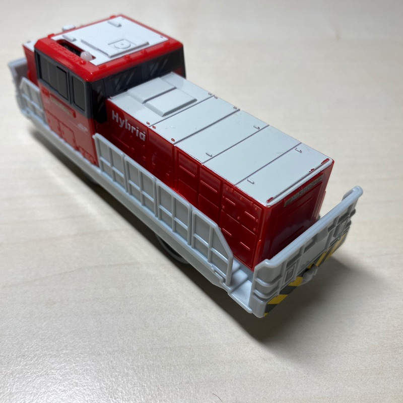 Tomy Plarail 鐵道王國 KF-02 HD300 混合動力機車