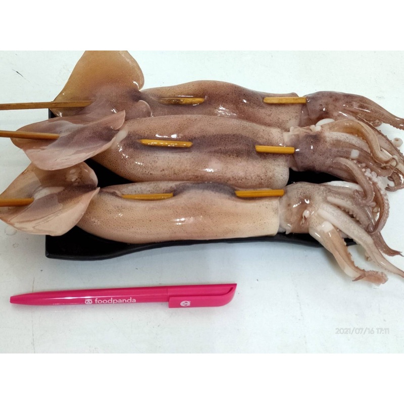 【就是愛海鮮】阿根廷野生魷魚串150-180g/包 = 3串  鮮脆甘甜、營養滿滿[量大可以配合批發/團購]