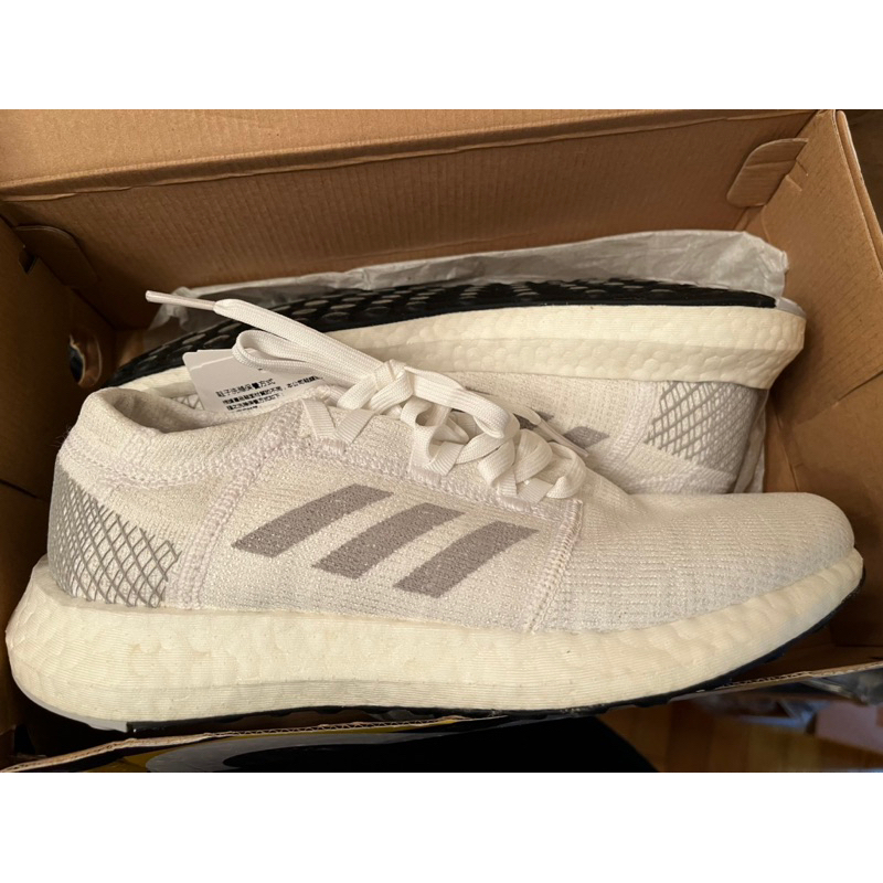 adidas pureboost go 跑鞋