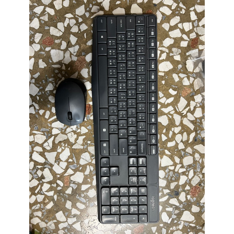 羅技無線滑鼠鍵盤組(鍵盤K235+滑鼠M170)
