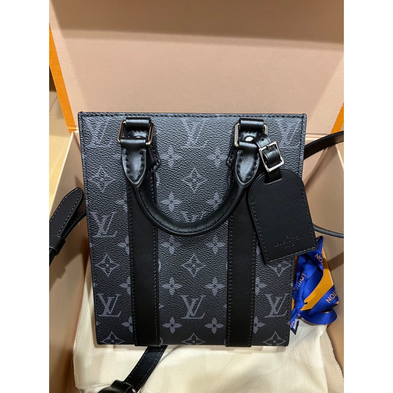 Louis Vuitton 路易威登 LV Sac Plat Mini 琴譜包 男包 女包 斜背包 小廢包 保證正品