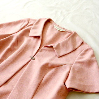 【大報社選物】現貨 復古粉色短版罩衫 西裝外套 西裝斗篷 斗篷外套