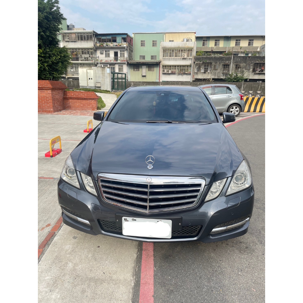 2011年 BENZ E200