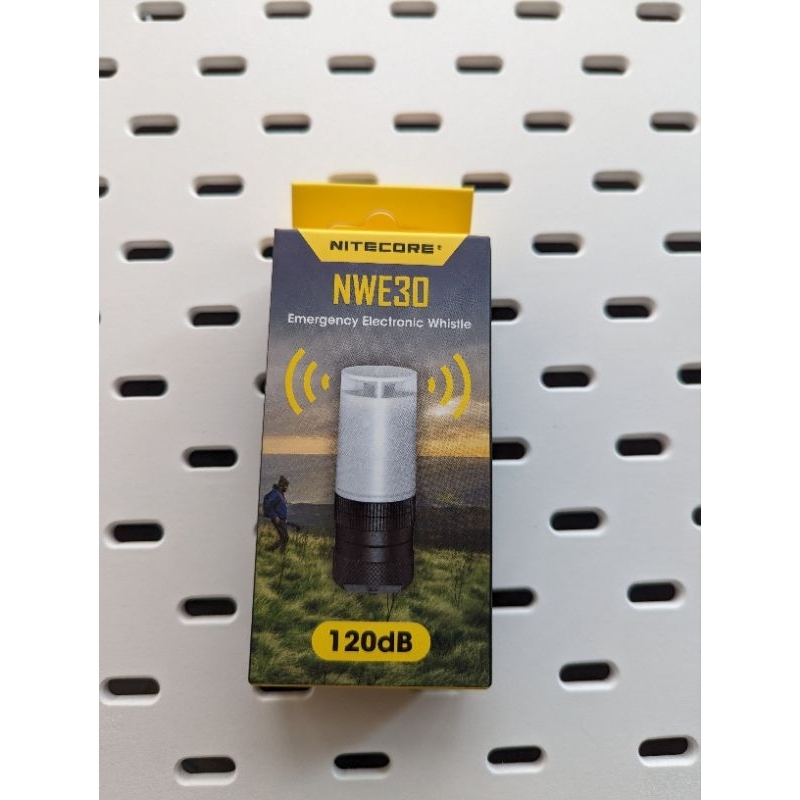 NITECORE NWE30 電子求生哨 照明定位 120分貝 2000流明信標  戶外 登山 緊急救難包