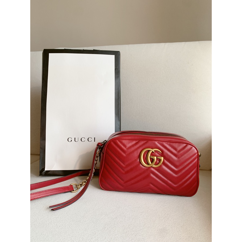 （可小議）GUCCI 古馳 Marmont仿舊金色雙G LOGO牛皮山形 肩背包 斜背包