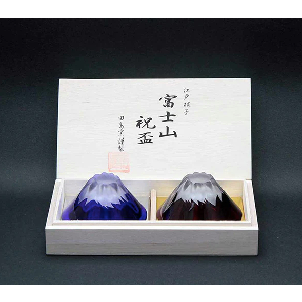 【免運費】 日本製造 日本直送 頂級品質 禮物 木盒雕塑玻璃藍紅富士山慶典清酒杯（一對）