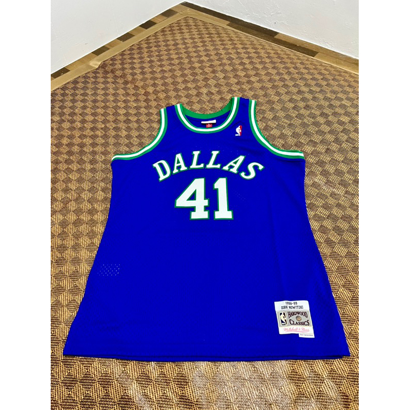 Mitchell and ness 球迷版球衣Dirk Nowitzki 98-99賽季 L