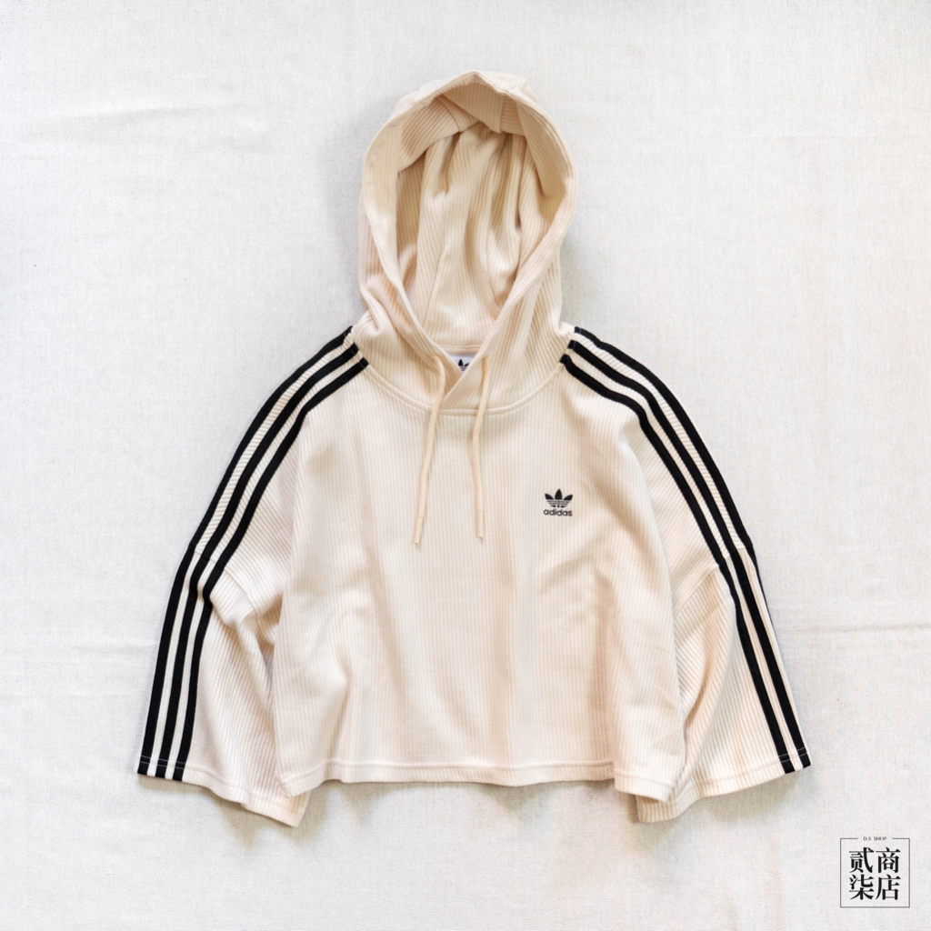 貳柒商店) adidas Cropped Hoodie 女款 奶茶色 三葉草 華夫格針織 帽T 寬鬆 短版 IC5461