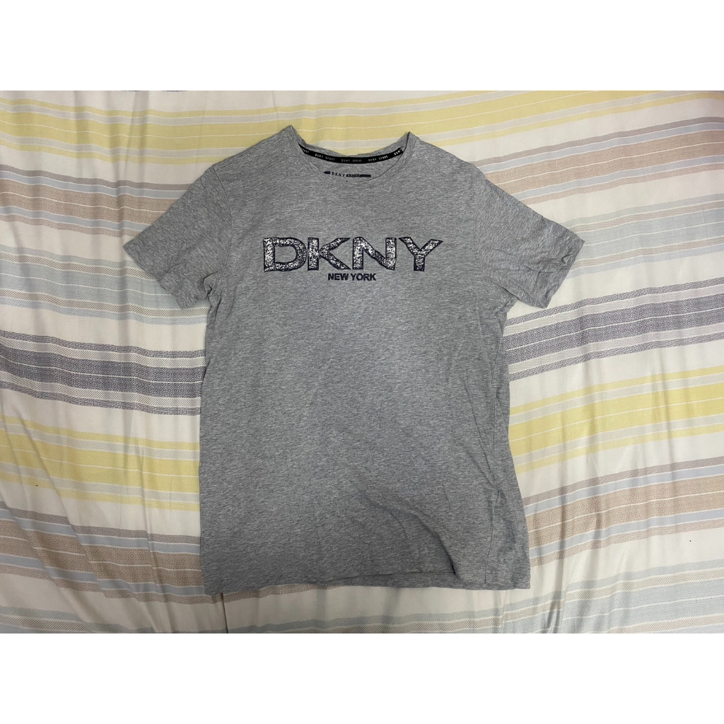 二手 男 DKNY T恤 灰色 S號 棉 LOGO 休閒 居家 街頭 美國 品牌 台灣 COSTCO 好市多 古著