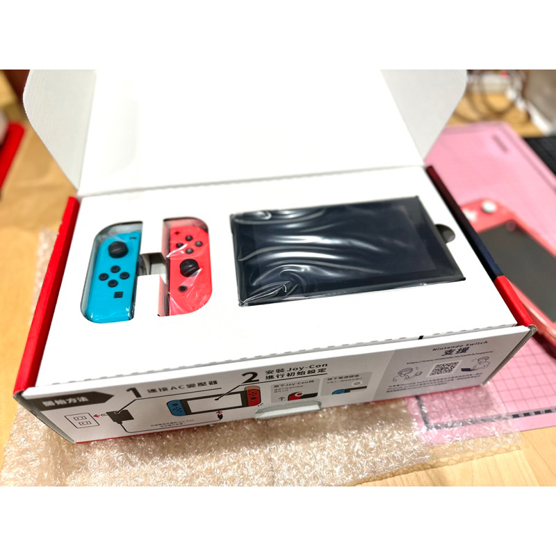 任天堂Nintendo Switch全新HAD-S-KABAA全配。