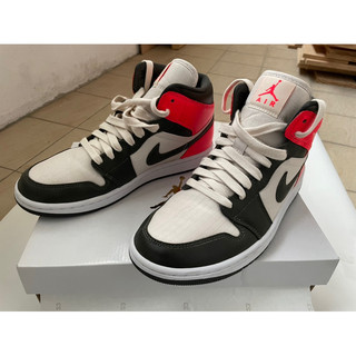 Air Jordan 1 mid se(9.9成新/25.5cm)
