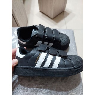 三葉草adidas男童女童休閒運動鞋30碼