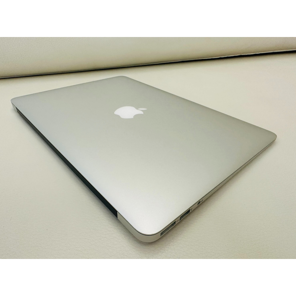 MacBook Air 13インチLED美品⭐️A1466 箱付き✨