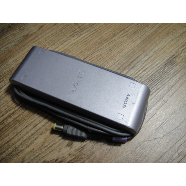 SONY ACGA-AC51 原廠變壓器 16V 2.1A