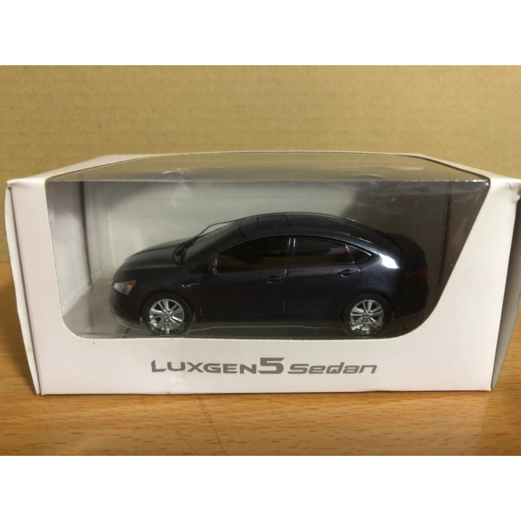 Luxgen 5 sedan 1:43 模型車 迴力車 納智捷