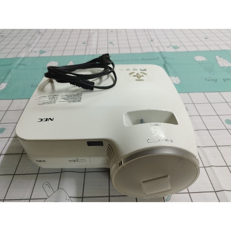 NEC NP610S 2600流明 超短焦投影機
