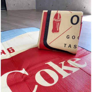 日本 Coca Cola 可口可樂 野餐墊 地墊 手提野餐墊 露營 野餐 防水墊 遊戲墊 沙灘墊 墊子 防水