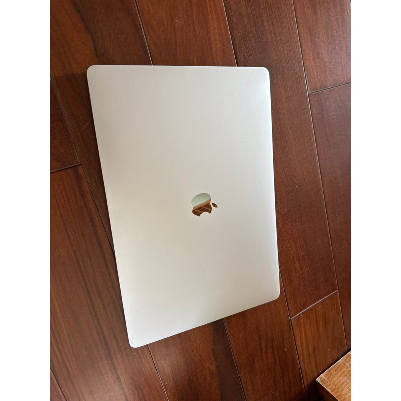 MacBook Pro 16 2019 32g+2T