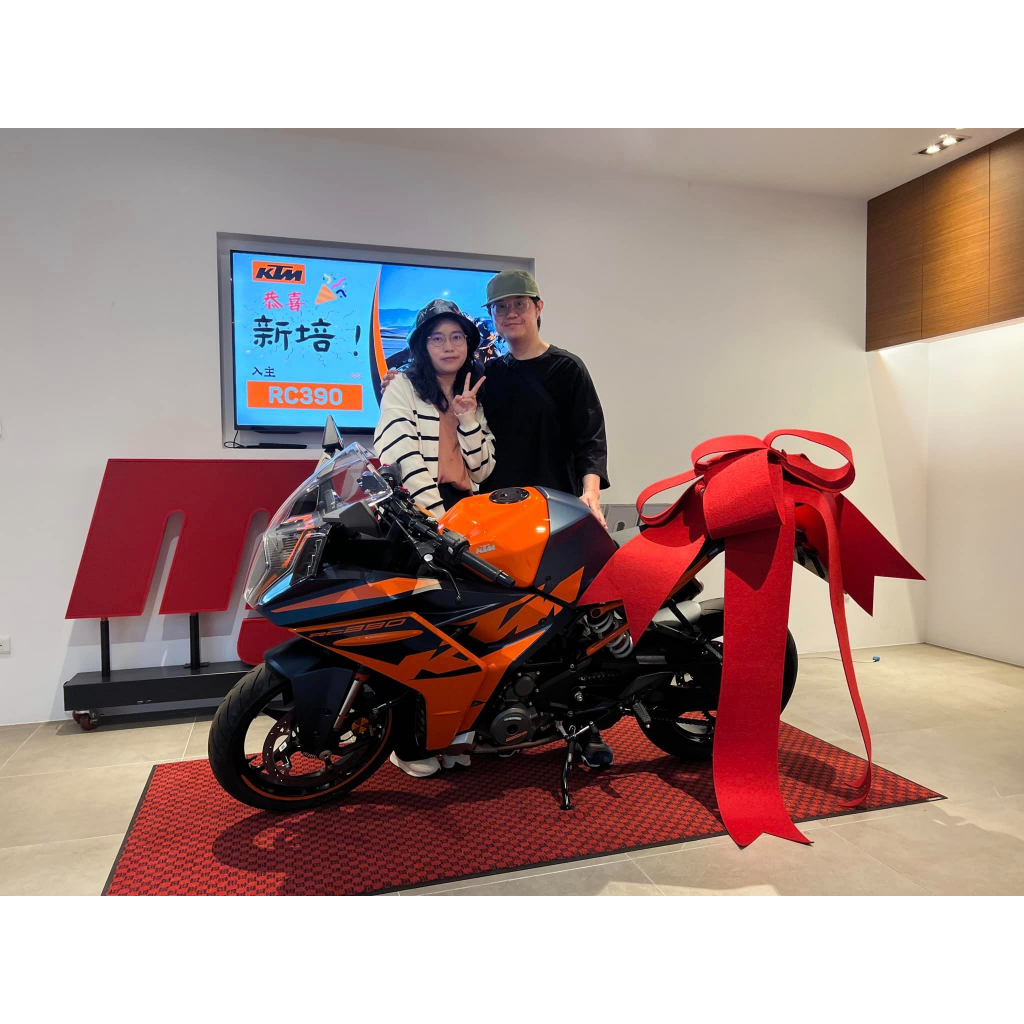 『敏傑康妮』賀交車！恭喜林帥哥 入主KTM RC390 購車享全額60期零利率 再加碼 您義大利番仔管