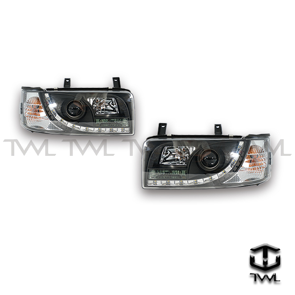 &lt;台灣之光&gt;全新VW T4 99 00 01 02 03 04年R8樣式 LED 光條 黑底 魚眼 頭燈 大燈組