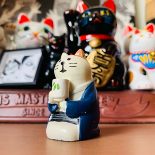 Decole concombre 日本 世界旅貓公仔 喝茶的三花貓 貓咪 貓 造型公仔 樹脂 GK 跪坐 茶道 日本購回