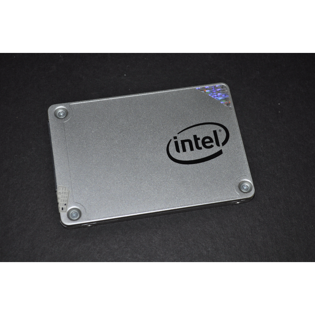 Intel 540S 2.5吋 SSD 240G 超低使用時數704小時 無異聲 無壞軌 (SSDSC2KW240H6)