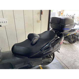 【新北新莊箱架屋】SUZUKI BURGMAN 漢堡人 650 後架 漢堡架 + SH44 後箱 + 靠背(幫裝雙重防水