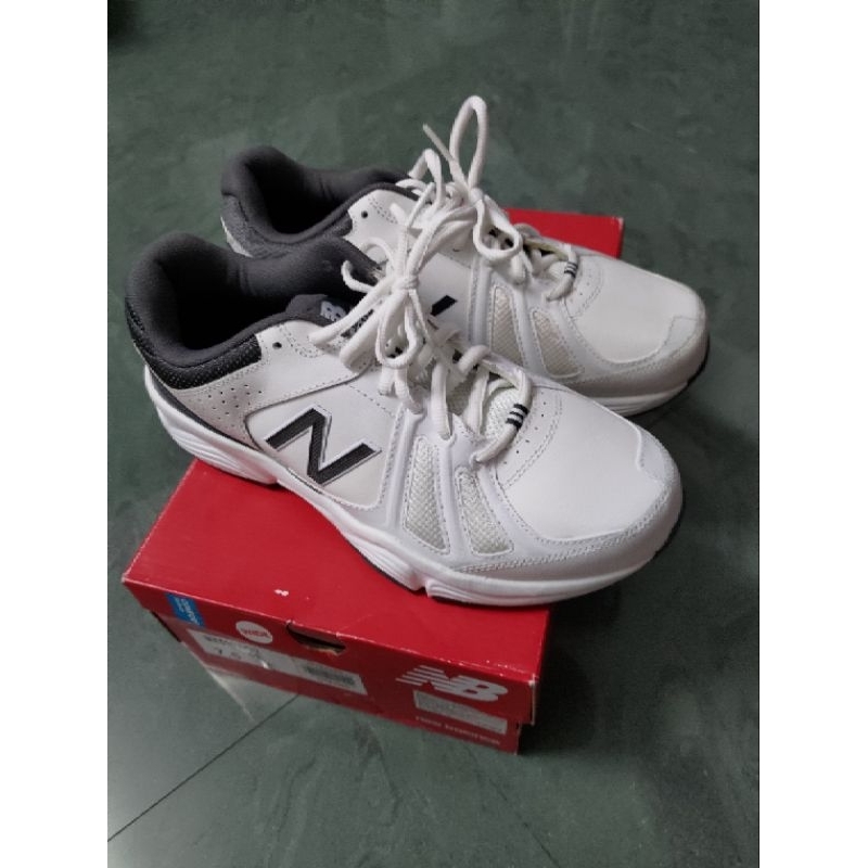 NEW BALANCE 男士  白色皮革運動鞋 MX519WG2 尺碼US7.5 4E 全新