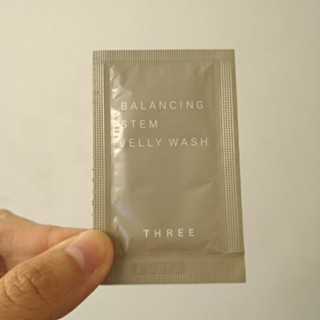 【全新買就送小禮】THREE 平衡基萃洗顏凝膠2g 隨身包 試用組 旅行組 便宜賣