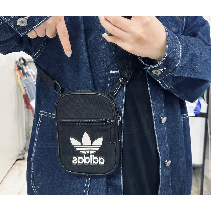 【秒殺4折款】adidas 愛迪達側背包 二手 黑色 FEST BAG TREF