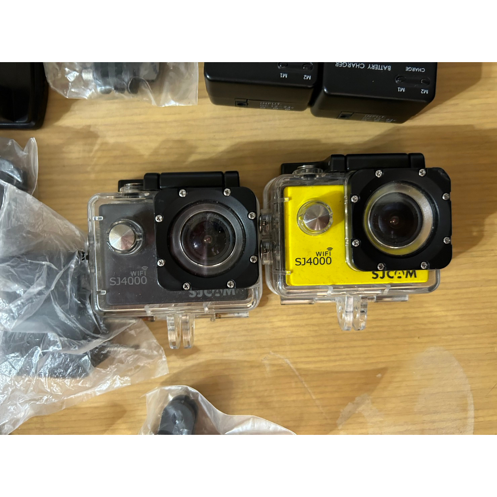 【SJCAM SJ4000 WIFI版】運動攝影機 防水行車記錄器 機車行車紀錄器 （二手，兩顆不拆賣配件全送）