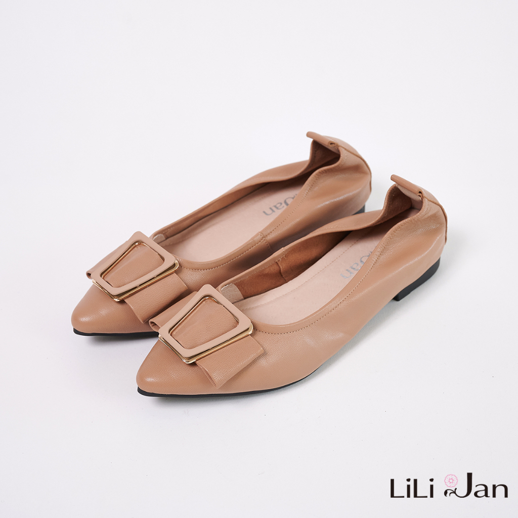 【LiLi Jan】時尚腳步｜鬆軟羊皮釦飾尖頭平底鞋 (溫柔米白/可可駝/時尚黑/莫蘭迪藍)