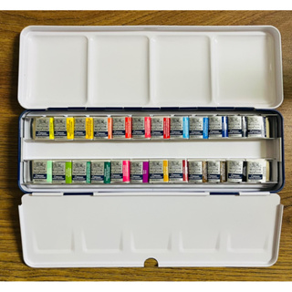 小資族 鐵盒不是溫莎 Winsor&newton 溫莎牛頓塊狀水彩 藍鐵盒 黑鐵盒 24色 28色 塊狀水彩 學生級