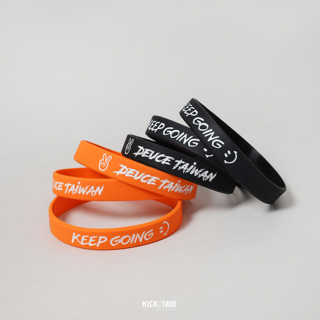 deuce band x #KEEP 籃球 聯名款 黑橘 兩入一組 閃電微笑標語 矽膠手環 運動手環【KS154】