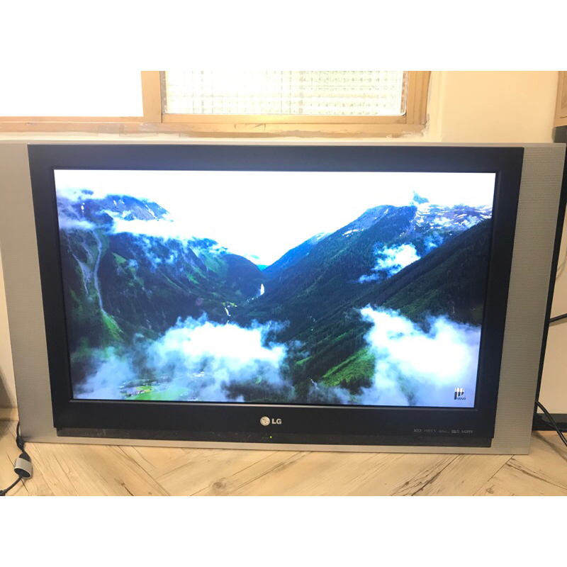 二手電視 LG 37吋（RM-37LZ55）
