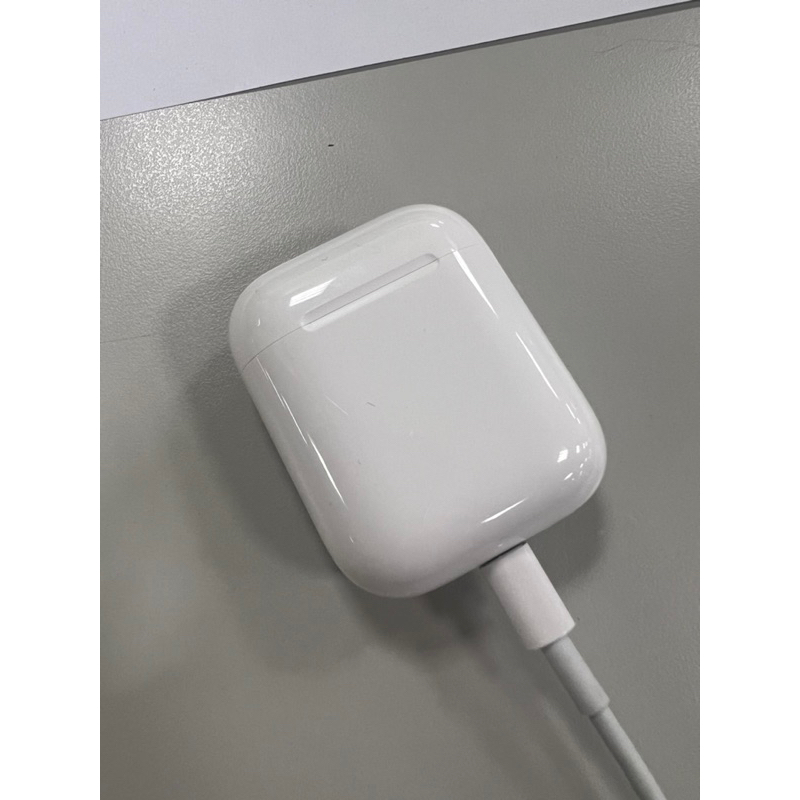 [二手] Apple AirPods 1代 2018製 正版 耳機電池容易沒電 附充電盒 無附線 不拆賣