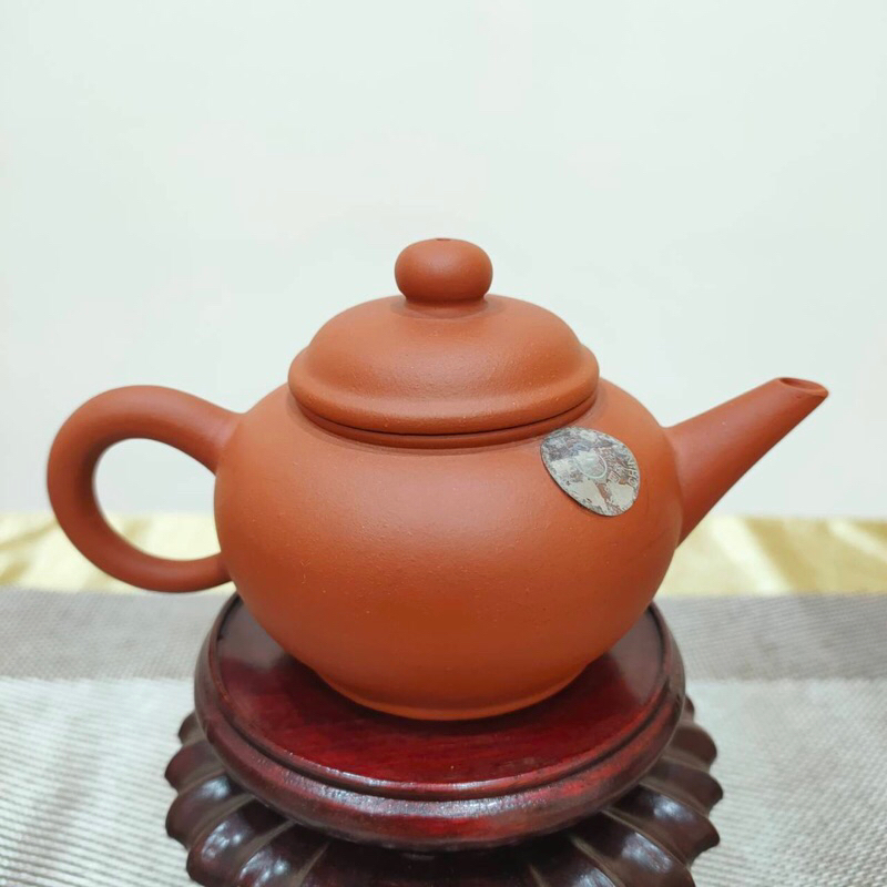 只有兩支～中國早期雷射標籤一廠紅泥宜興茶壺/標準壺