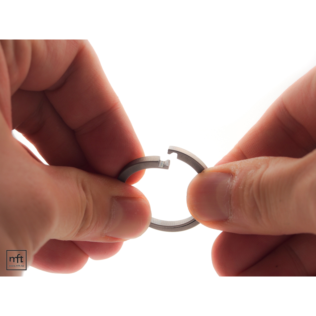 MFT 美國 Maratac Living Titanium Spring Clip 鈦合金 側開式鑰匙圈環
