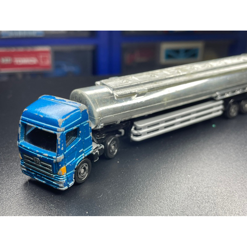 tomica 121 Hino Profia Tank Lorry 日野 油罐車 長車